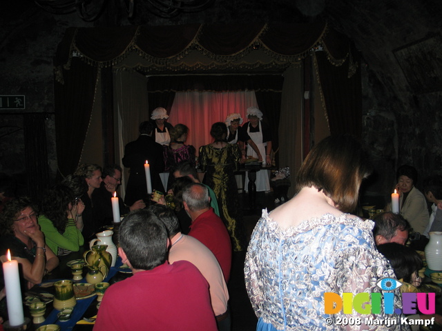 26964 Banquet at Dunguaire Castle